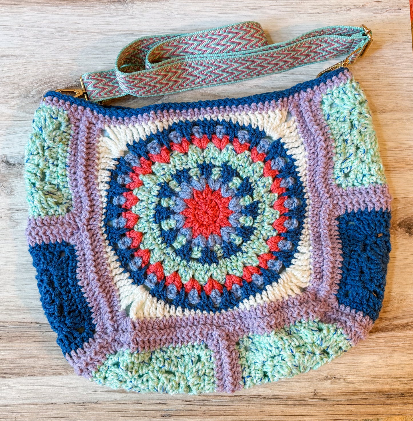 Hot Granny Hobo Bag - Picnic Basket